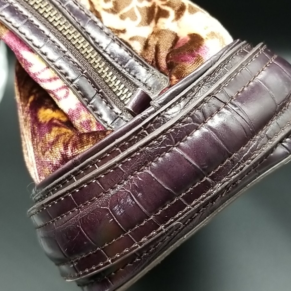 Liz Claiborne Velvety Velour Plum, Brown, Rose and Cream Shoulder Bag - Picture 6 of 16